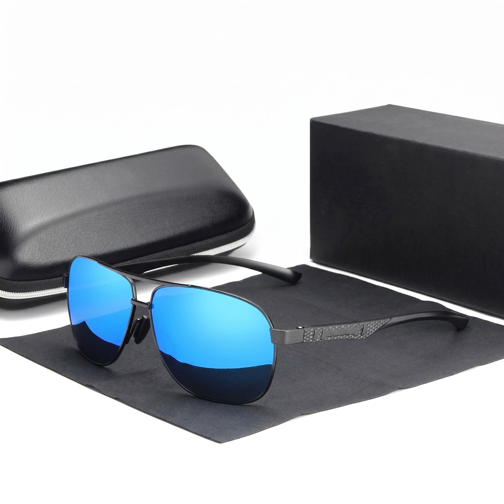 Latitude Eight Aviator